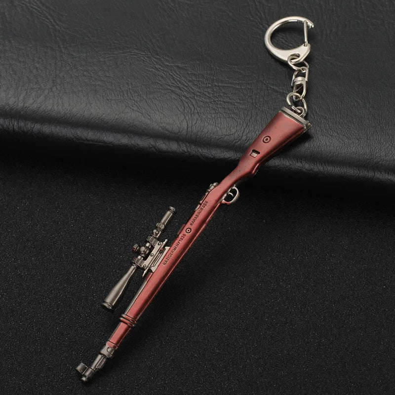 PUBG Keychain Survival Gun Helmet Shape Key Chain Fashion FPS CS Game Keyring Car Bag Pendant Gifts for Men Boyfriend Brothers