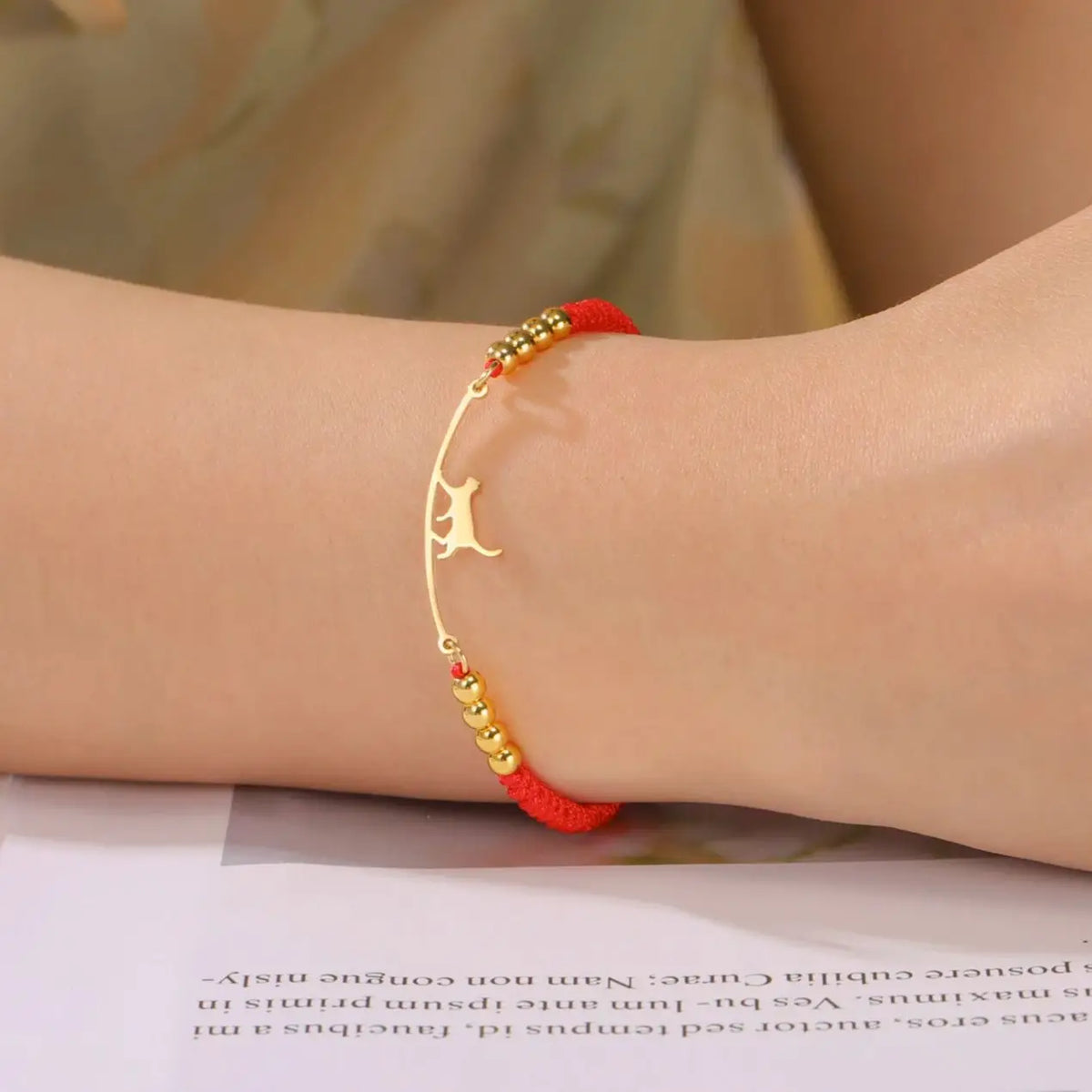 LIKGREAT Cat Pendant Bracelet for Women Men Animal Cat Dog Bear Paw Charm Adjustable Rope Chain Jewelry Party Gift Wholesale