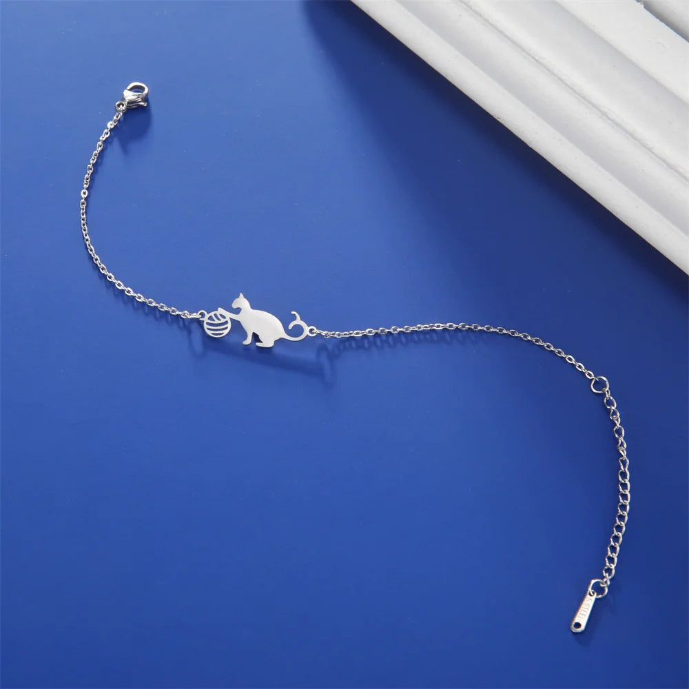 Cat Charms Bracelets for Women Stainless Steel Cute Animal Kitten with Yarn Balls Pendant Adjustable Link Chain Bangle Jewelry